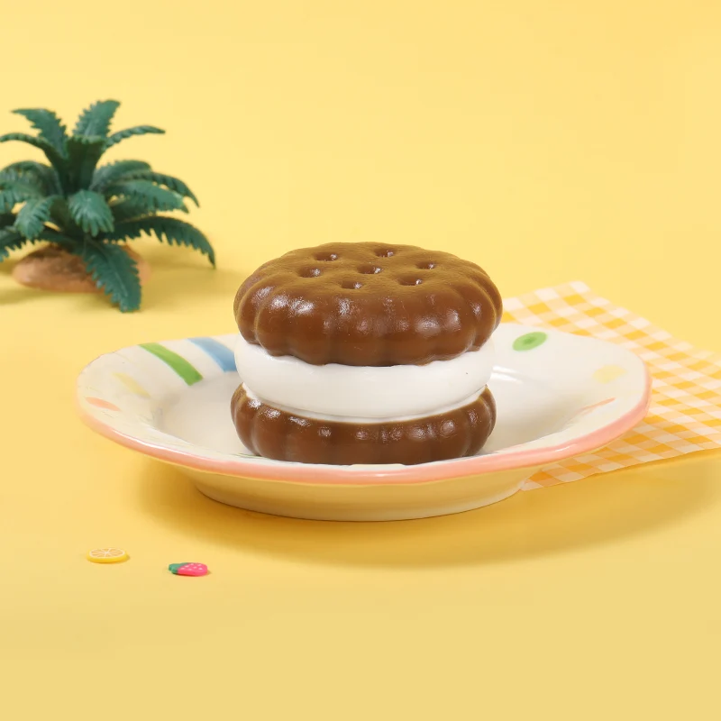 Chocolate Sandwich Cookie Taba Squishy - Image 4