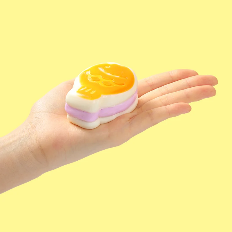 Roast Macaron Swirled Taiyaki Taba Squishy - Image 3